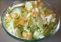 Фото к рецепту: Салат из сельдерея и капусты