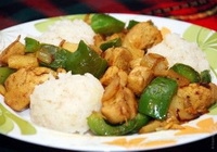 Фото к рецепту: Курица карри с ананасами