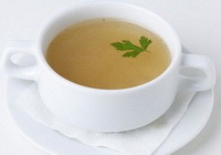 Фото к рецепту: Бульон из куриной грудки