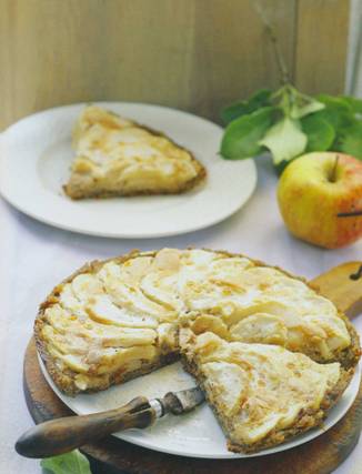 Как приготовить открытый пирог с яблоками и йогуртом в мультиварке
