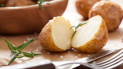 Картошка сваренная в мундирах