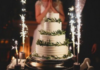 Фото к рецепту: Красивый бисквит для свадебного торта