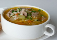 Фото к рецепту: Перловый суп на говядине