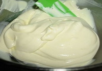Фото к рецепту: Масляный крем с молоком