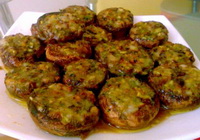 Фото к рецепту: Фаршированные грибы с куриным филе
