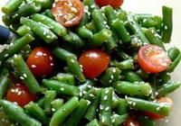 Фото к рецепту: Овощной салат с зеленой фасолью