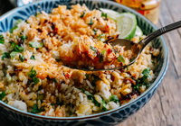 Фото к рецепту: Плов из риса с крабами