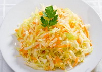 Фото к рецепту: Вкусный простой салат из капусты