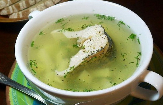 Тарелка супа с щукой