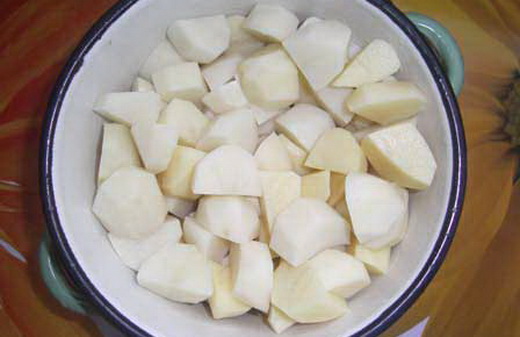 Чищенный картофель