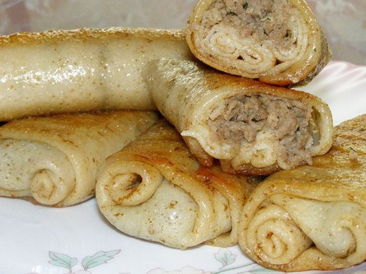 Блины луковые с мясом