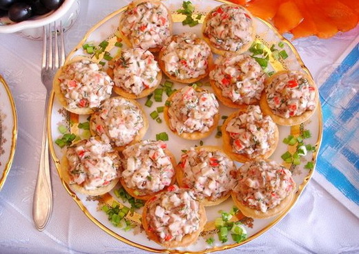 Тарталетки с крабовой начинкой