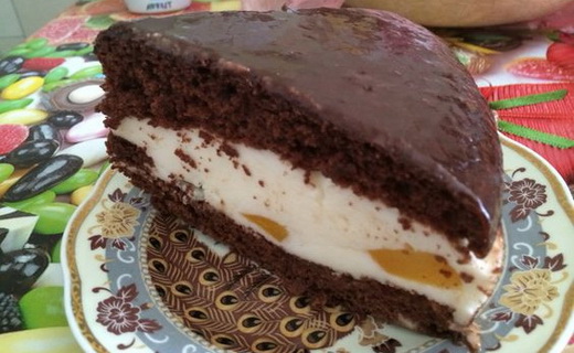 Домашний торт с персиками и шоколадом